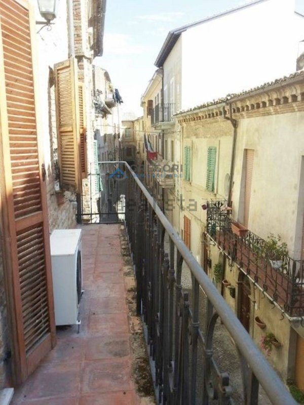 intera palazzina in vendita a Monsampolo del Tronto
