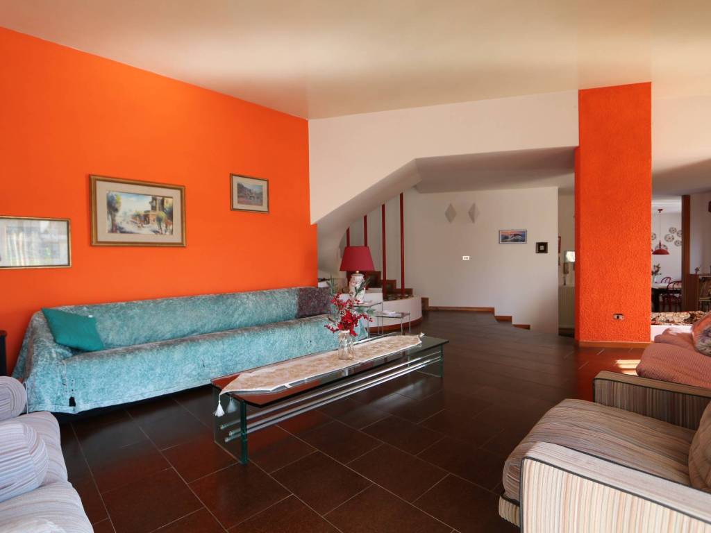 casa indipendente in vendita a Monsampolo del Tronto in zona Stella