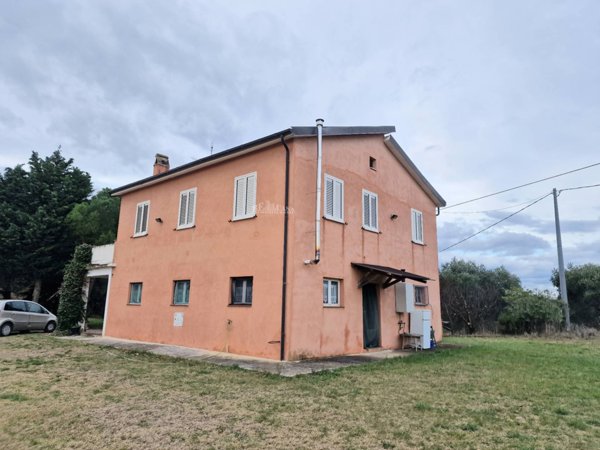 casa indipendente in vendita a Monsampolo del Tronto