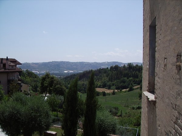 casa indipendente in vendita a Monsampolo del Tronto