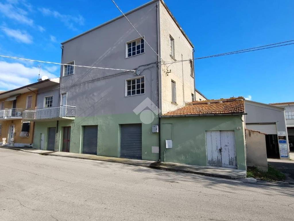casa indipendente in vendita a Monsampolo del Tronto in zona Stella