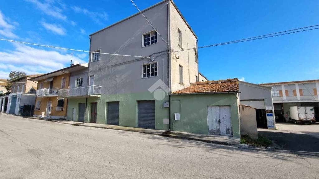 casa indipendente in vendita a Monsampolo del Tronto in zona Stella