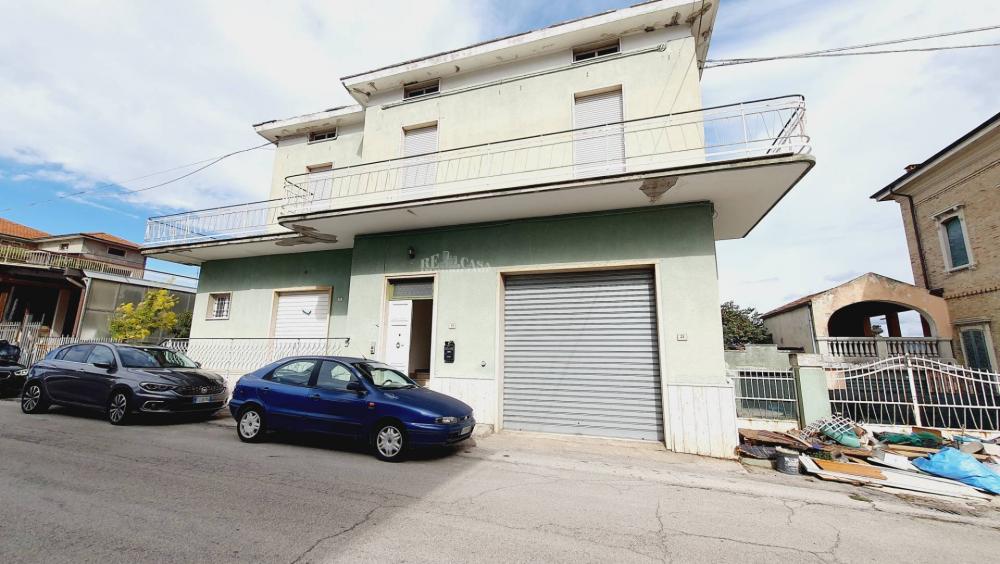 casa indipendente in vendita a Monsampolo del Tronto in zona Stella