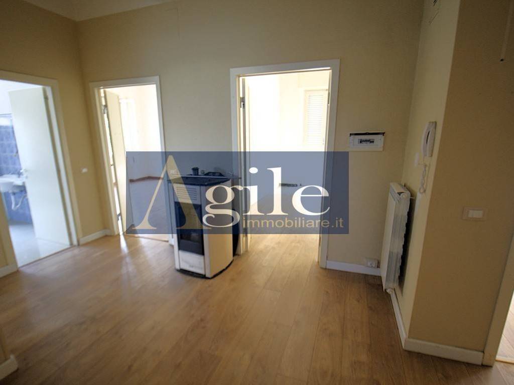 casa indipendente in vendita a Monsampolo del Tronto in zona Stella