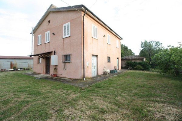 casa indipendente in vendita a Monsampolo del Tronto