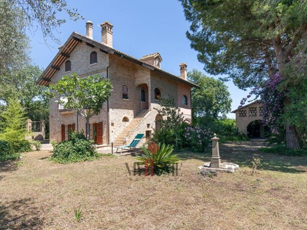 casa indipendente in vendita a Monsampolo del Tronto in zona Stella