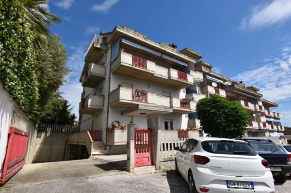 appartamento in vendita a Monsampolo del Tronto in zona Stella