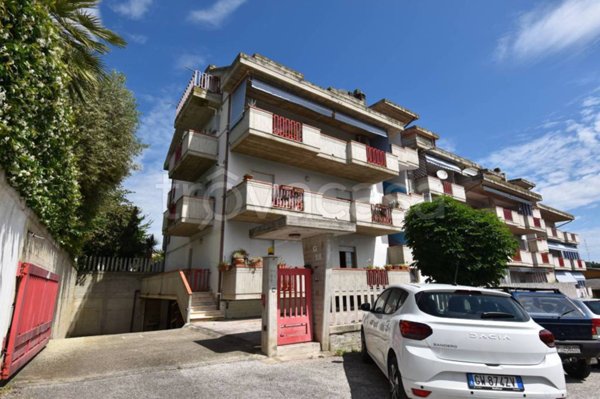 appartamento in vendita a Monsampolo del Tronto in zona Stella