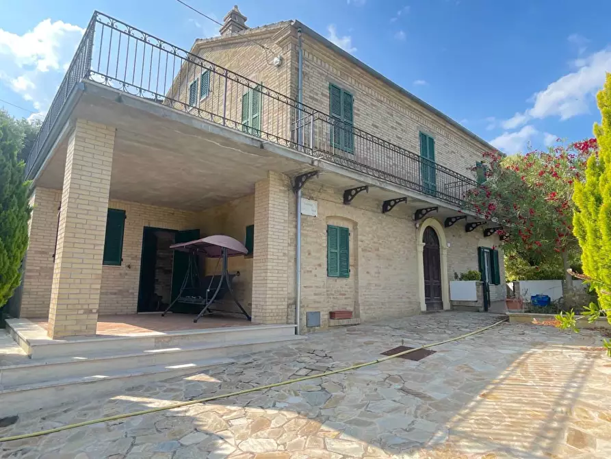 casa indipendente in vendita a Monsampolo del Tronto