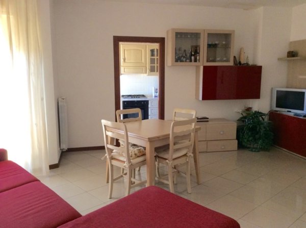 appartamento in vendita a Monsampolo del Tronto in zona Stella