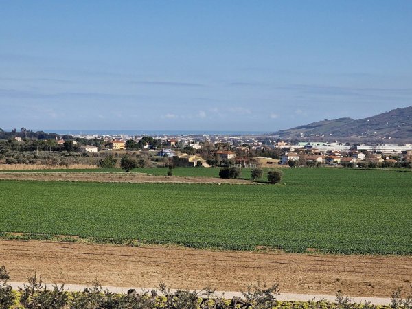 appartamento in vendita a Monsampolo del Tronto in zona Stella