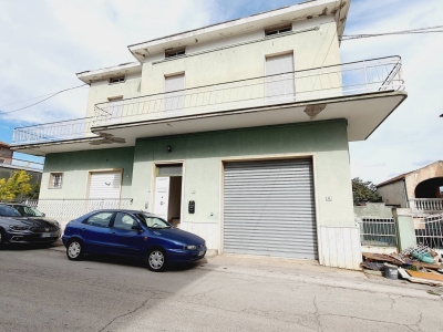 casa indipendente in vendita a Monsampolo del Tronto in zona Stella