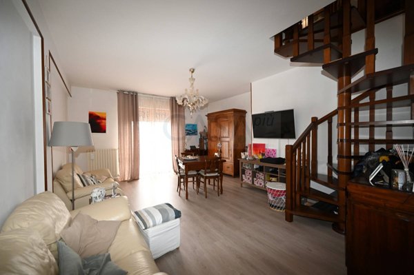 appartamento in vendita a Monsampolo del Tronto in zona Stella