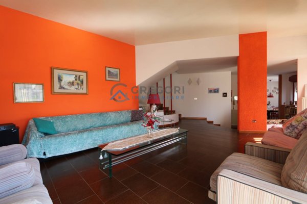 casa indipendente in vendita a Monsampolo del Tronto in zona Stella