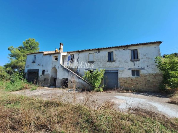 casa indipendente in vendita a Monsampolo del Tronto in zona Stella