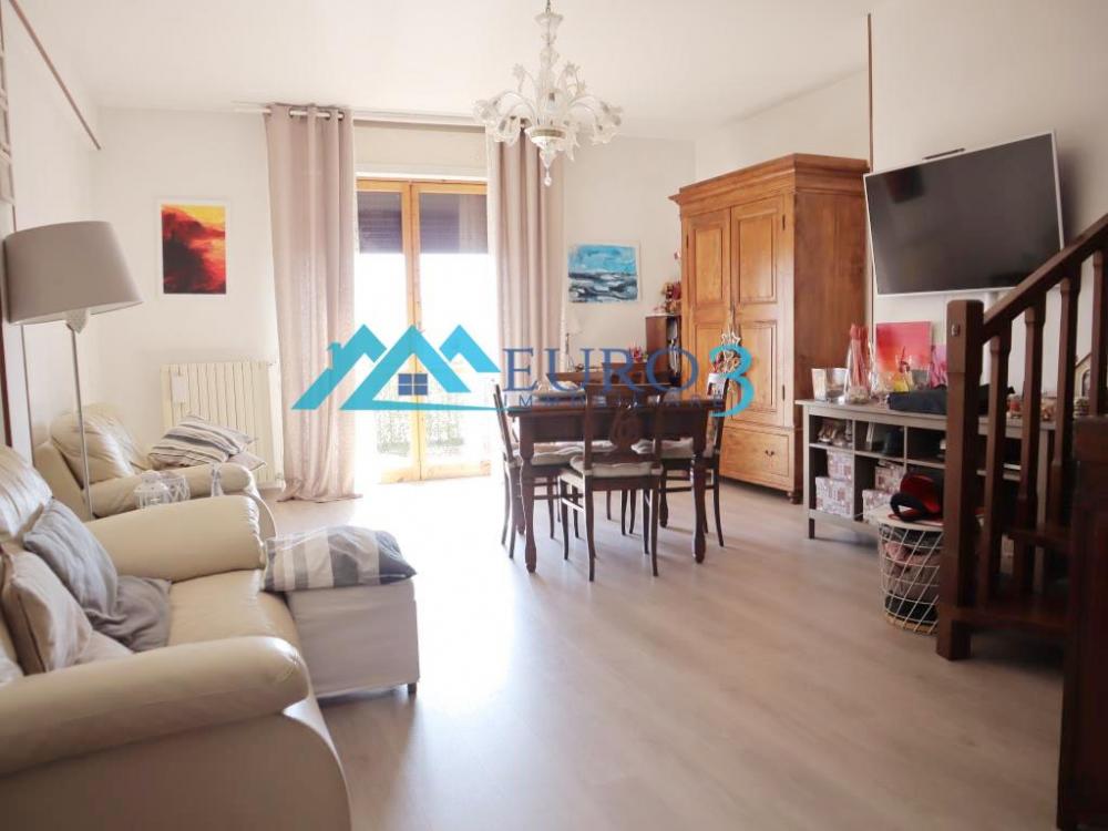 appartamento in vendita a Monsampolo del Tronto in zona Stella