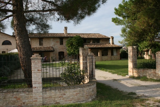 casale in vendita a Monsampolo del Tronto in zona Stella