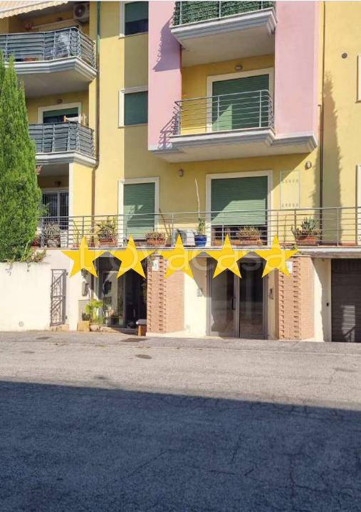 appartamento in vendita a Monsampolo del Tronto in zona Stella