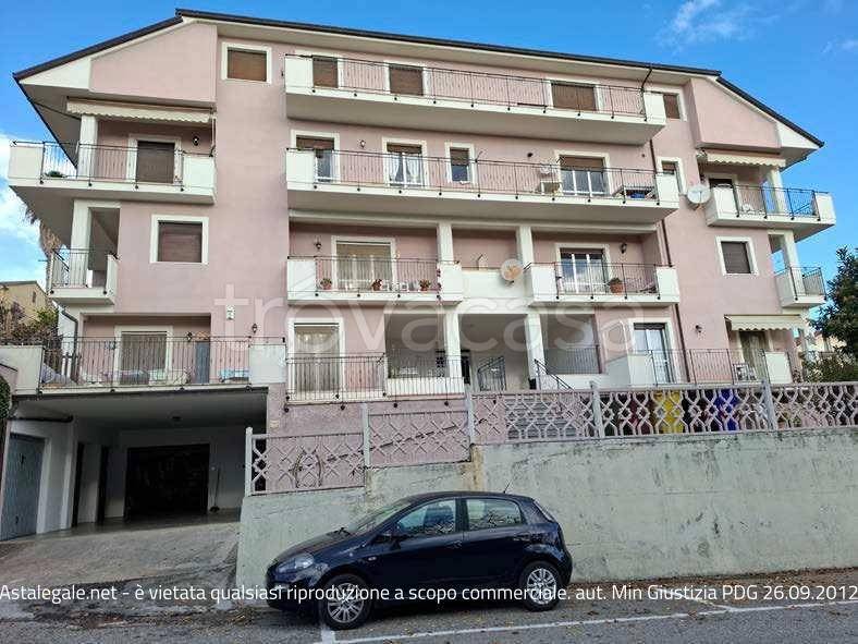 monolocale in vendita a Monsampolo del Tronto in zona Stella