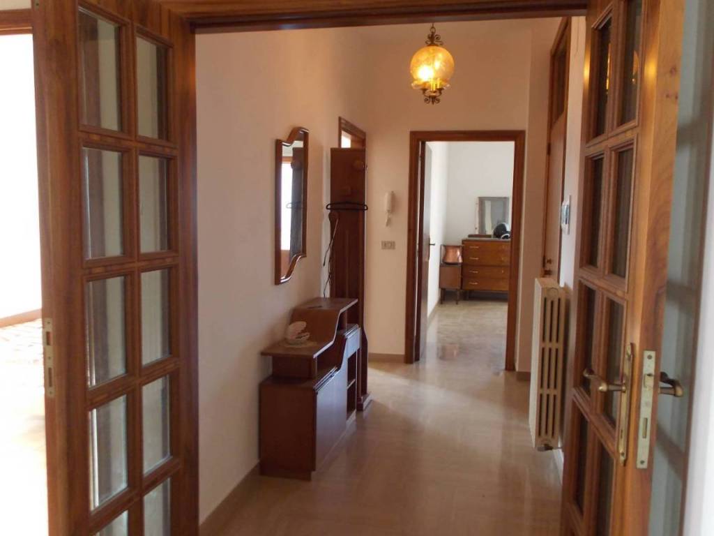 appartamento in vendita a Monsampolo del Tronto in zona Stella