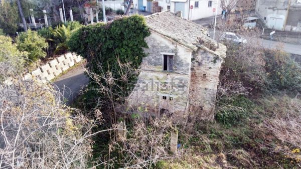 casale in vendita a Monsampolo del Tronto