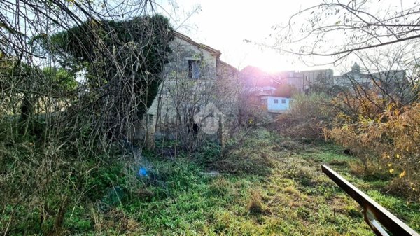 casale in vendita a Monsampolo del Tronto