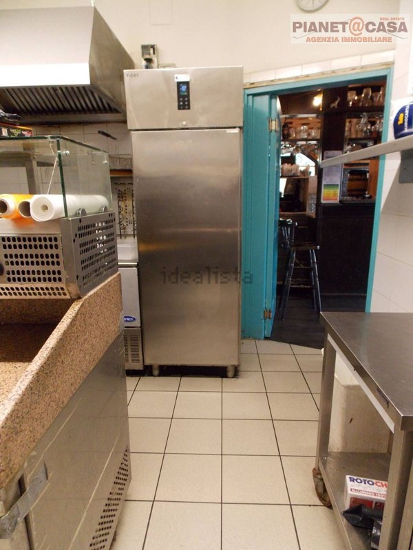 locale commerciale in vendita a Monsampolo del Tronto in zona Stella