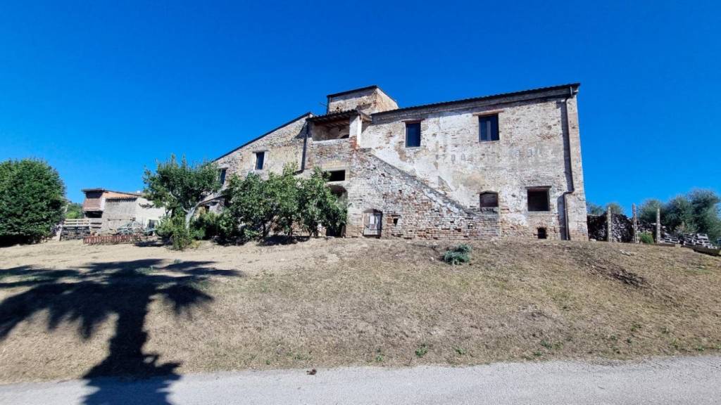 casa indipendente in vendita a Monsampolo del Tronto in zona Stella