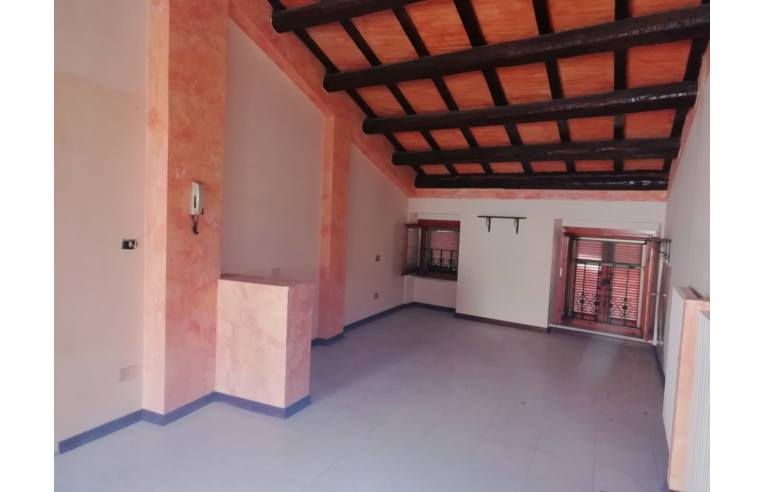 casa indipendente in vendita a Monsampolo del Tronto