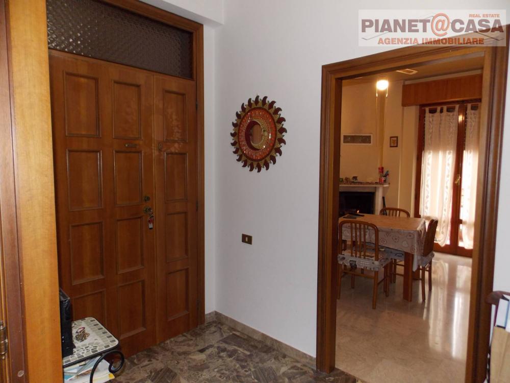 appartamento in vendita a Monsampolo del Tronto in zona Stella