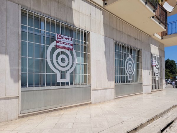 negozio in vendita a Monsampolo del Tronto in zona Stella