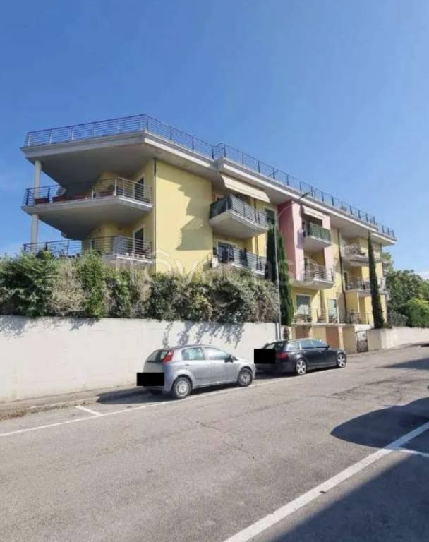 appartamento in vendita a Monsampolo del Tronto in zona Stella