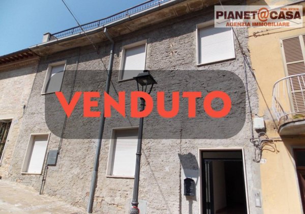 casa indipendente in vendita a Monsampolo del Tronto