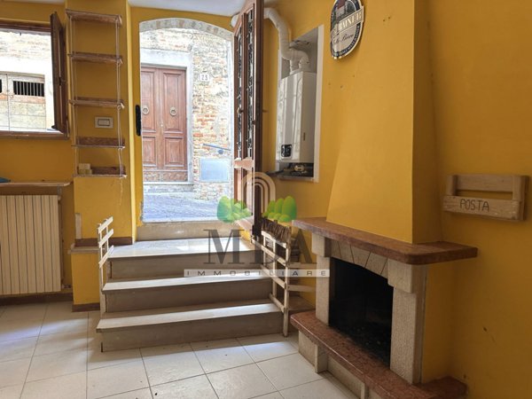 casa indipendente in vendita a Monsampolo del Tronto
