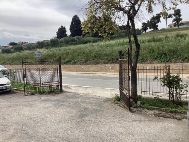 intera palazzina in vendita a Monsampolo del Tronto in zona Stella