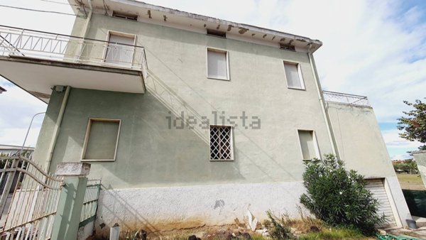 casa indipendente in vendita a Monsampolo del Tronto