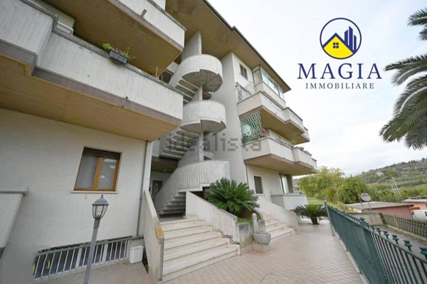 appartamento in vendita a Monsampolo del Tronto in zona Stella