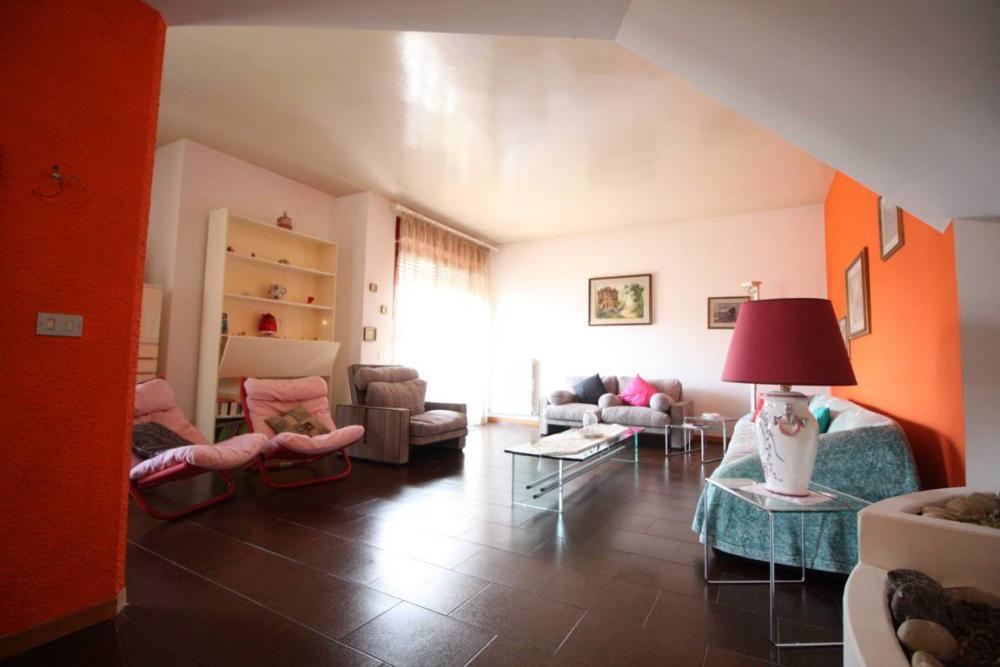casa indipendente in vendita a Monsampolo del Tronto in zona Stella