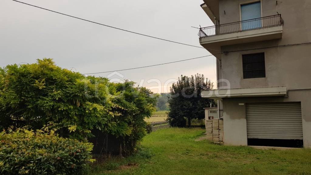 casa indipendente in vendita a Monsampolo del Tronto in zona Stella