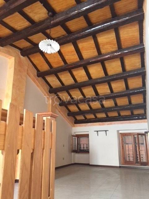 casa indipendente in vendita a Monsampolo del Tronto