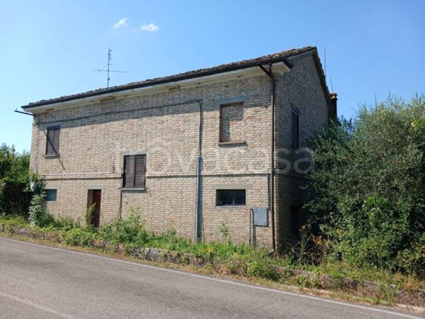casa indipendente in vendita a Monsampolo del Tronto in zona Stella