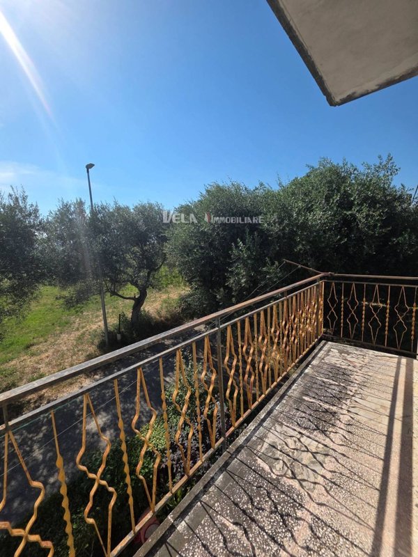 appartamento in vendita a Monsampolo del Tronto in zona Stella