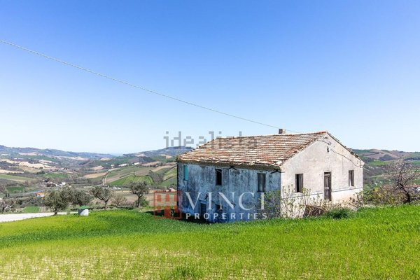 casa indipendente in vendita a Montalto delle Marche