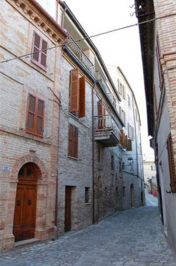 casa indipendente in vendita a Montalto delle Marche