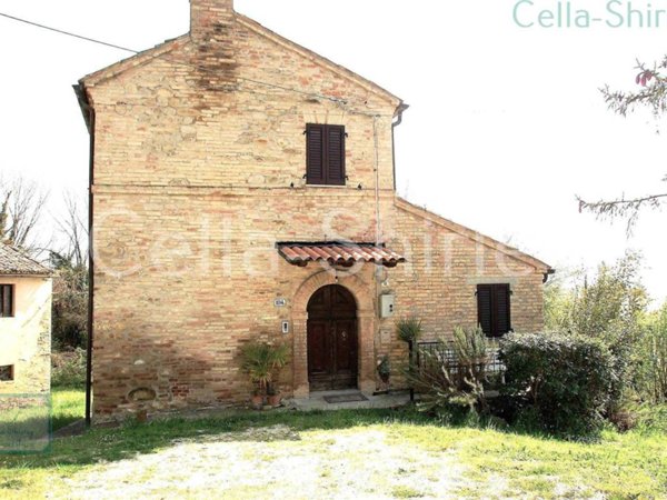 casale in vendita a Montalto delle Marche