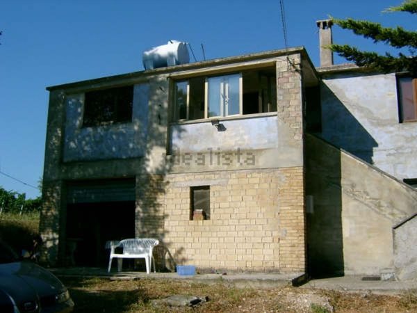 casale in vendita a Montalto delle Marche