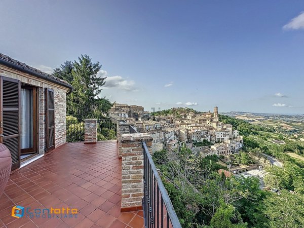 casa indipendente in vendita a Montalto delle Marche