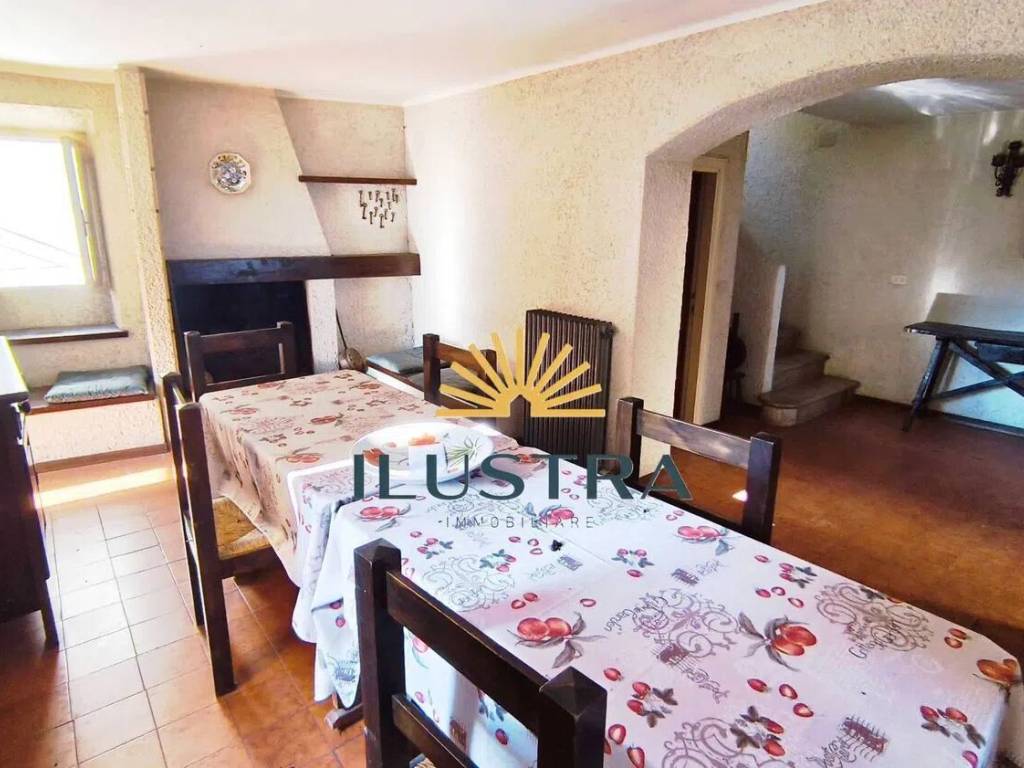 casa indipendente in vendita a Montalto delle Marche in zona Patrignone