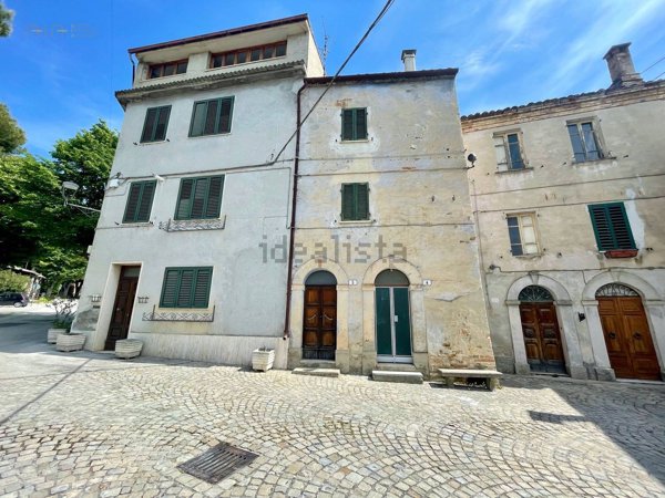 casa indipendente in vendita a Montalto delle Marche in zona Patrignone