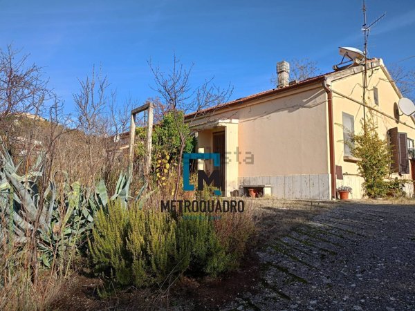 casale in vendita a Montalto delle Marche